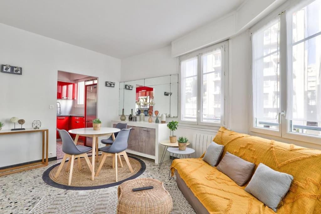 L29 Lenval Beach At 1Min Walk To Sea Front Ac Balcony Nice Exterior photo